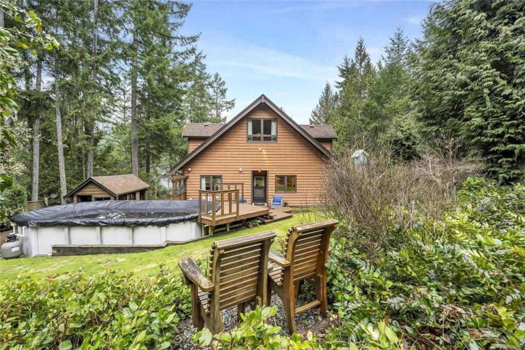 Chalet Style Cottage Near Shawnigan Lake Dış mekan fotoğraf