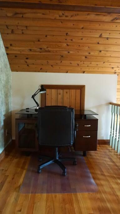 Chalet Style Cottage Near Shawnigan Lake Dış mekan fotoğraf